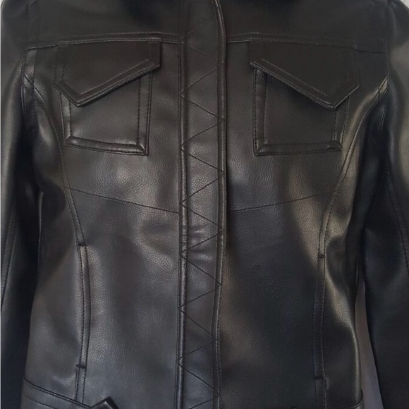 ANCHOR BLUE WOMENS FAUX LEATHER JACKET
Sz. M - Picture 6 of 9